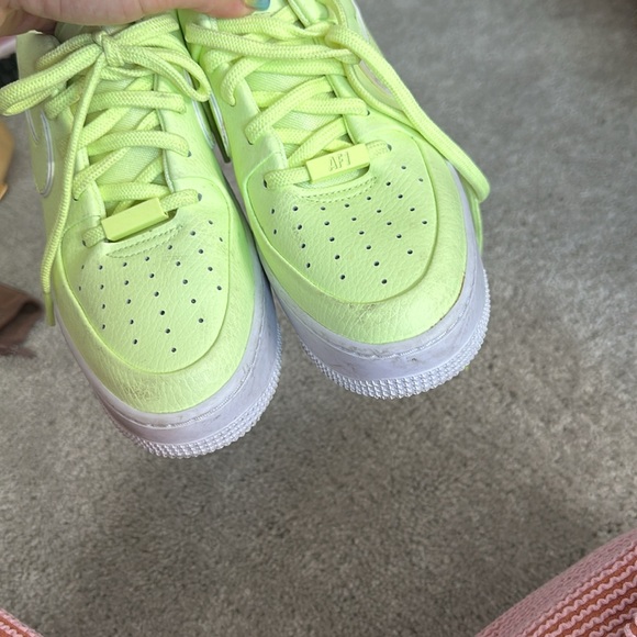 Neon Green Nike AF1 Air Force 1 Women’s 7.5 - Picture 3 of 4